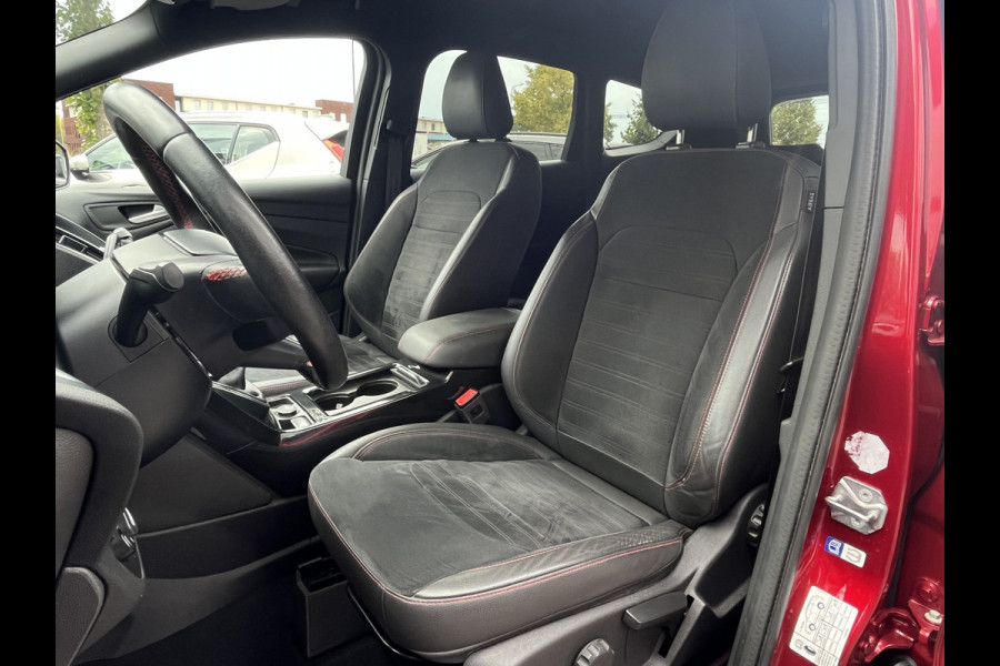 Ford Kuga 1.5 EcoBoost ST Line 150pk/110kW 6-bak | Trekhaak | Elek. achterklep | 19'' | Bi-Xenon | Climate | Navi | Camera | etc. etc.