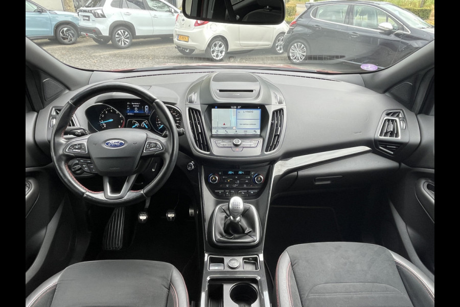 Ford Kuga 1.5 EcoBoost ST Line 150pk/110kW 6-bak | Trekhaak | Elek. achterklep | 19'' | Bi-Xenon | Climate | Navi | Camera | etc. etc.