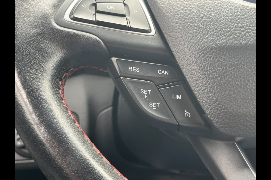 Ford Kuga 1.5 EcoBoost ST Line 150pk/110kW 6-bak | Trekhaak | Elek. achterklep | 19'' | Bi-Xenon | Climate | Navi | Camera | etc. etc.