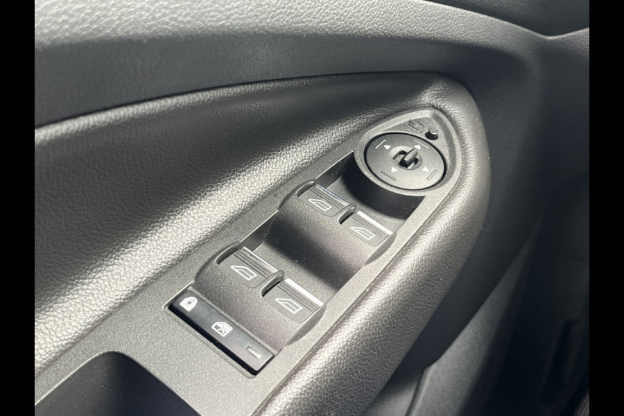 Ford Kuga 1.5 EcoBoost ST Line 150pk/110kW 6-bak | Trekhaak | Elek. achterklep | 19'' | Bi-Xenon | Climate | Navi | Camera | etc. etc.