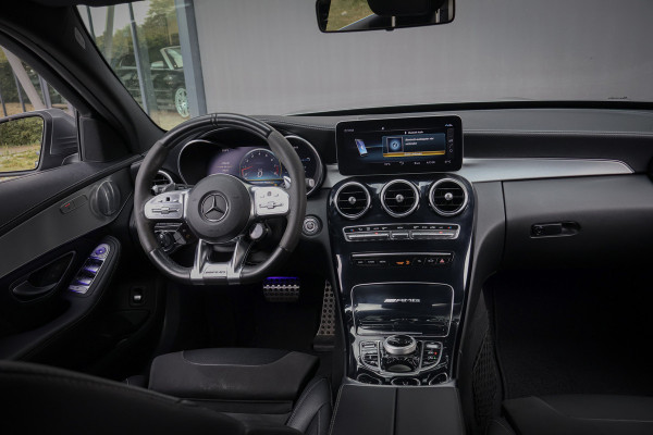 Mercedes-Benz C-Klasse Estate AMG C63S | KERAMISCH | TREKHAAK | STOELVERWARMING | CAMERA | FACELIFT | BURMESTER |