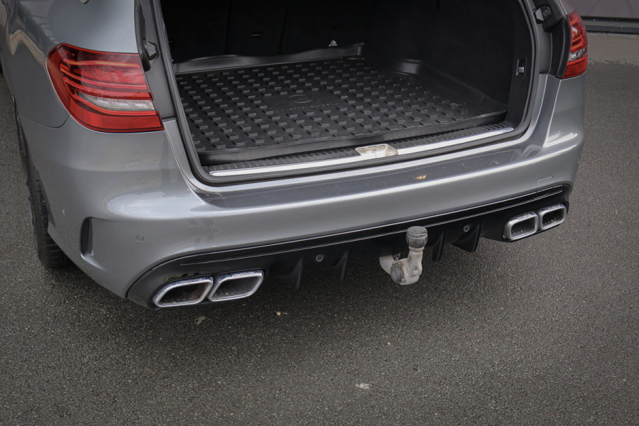 Mercedes-Benz C-Klasse Estate AMG C63S | KERAMISCH | TREKHAAK | STOELVERWARMING | CAMERA | FACELIFT | BURMESTER |