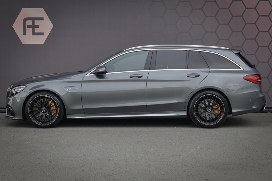 Mercedes-Benz C-Klasse Estate AMG C63S | KERAMISCH | TREKHAAK | STOELVERWARMING | CAMERA | FACELIFT | BURMESTER |