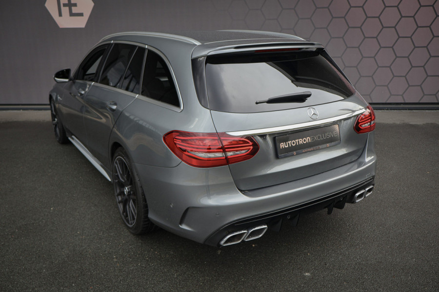 Mercedes-Benz C-Klasse Estate AMG C63S | KERAMISCH | TREKHAAK | STOELVERWARMING | CAMERA | FACELIFT | BURMESTER |