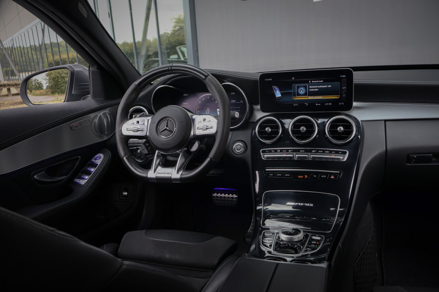 Mercedes-Benz C-Klasse Estate AMG C63S | KERAMISCH | TREKHAAK | STOELVERWARMING | CAMERA | FACELIFT | BURMESTER |