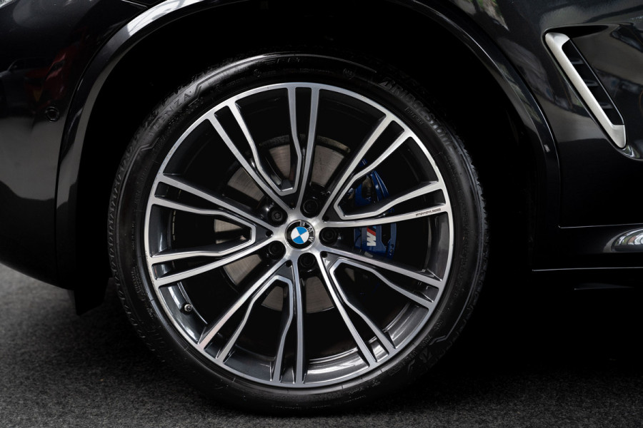 BMW X4 M40i NL auto NAP HUD Panodak 360° Harman K Keyless Entry & Go Elektr. uitklapbare trekhaak Memory seats Climate 21 inch LM