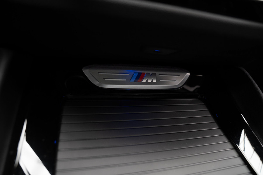 BMW X4 M40i NL auto NAP HUD Panodak 360° Harman K Keyless Entry & Go Elektr. uitklapbare trekhaak Memory seats Climate 21 inch LM