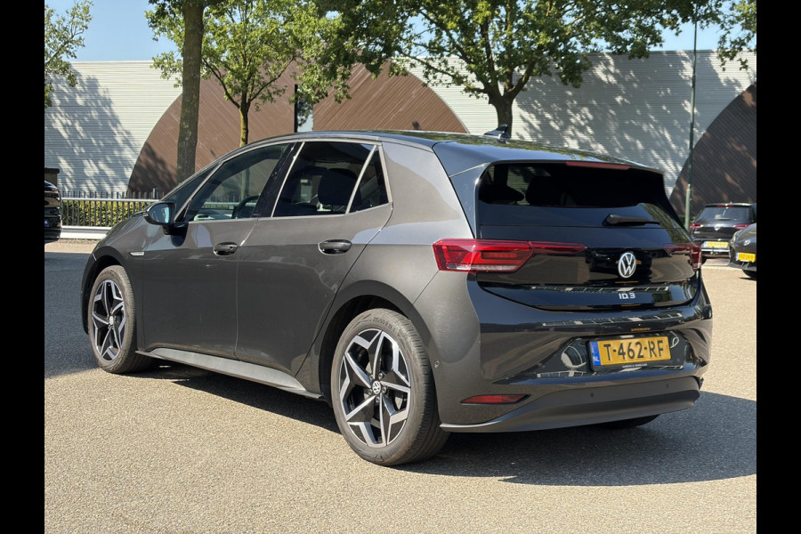 Volkswagen ID.3 Pro Edition Advantage 58 kWh 25.000 NAP | ORIGINEEL NL AUTO | VOLKSWAGEN DEALER ONDERHOUDEN | STOEL + STUURWIELVERWARMING | CAMERA | PDC | ADAPTIVE CRUISE | RIJKLAAR GELEVERD MET 12 MND BOVAG GARANTIE