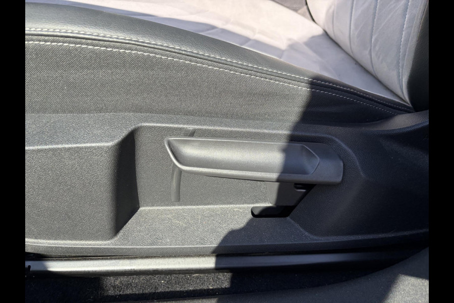 Volkswagen ID.3 Pro Edition Advantage 58 kWh 25.000 NAP | ORIGINEEL NL AUTO | VOLKSWAGEN DEALER ONDERHOUDEN | STOEL + STUURWIELVERWARMING | CAMERA | PDC | ADAPTIVE CRUISE | RIJKLAAR GELEVERD MET 12 MND BOVAG GARANTIE