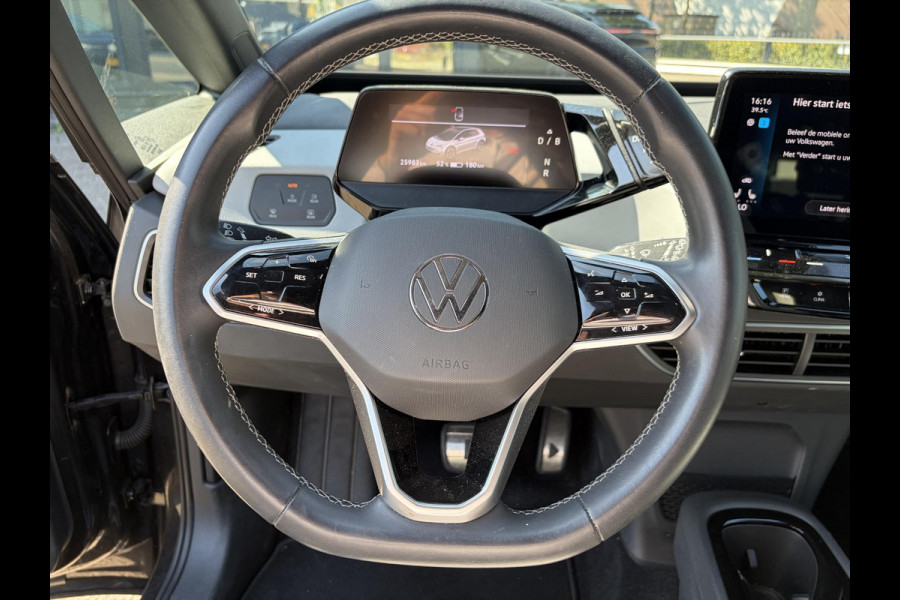Volkswagen ID.3 Pro Edition Advantage 58 kWh 25.000 NAP | ORIGINEEL NL AUTO | VOLKSWAGEN DEALER ONDERHOUDEN | STOEL + STUURWIELVERWARMING | CAMERA | PDC | ADAPTIVE CRUISE | RIJKLAAR GELEVERD MET 12 MND BOVAG GARANTIE