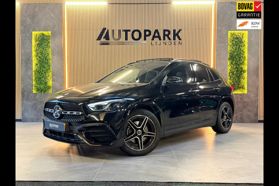 Mercedes-Benz GLA 200 AMG Line PANO|KEYLESSS|DODEHOEK|CARPLAY|CAMERA|SFEERVERLICHTING|19 INCH|DEALER ONDERHOUDEN|2024|VOL!