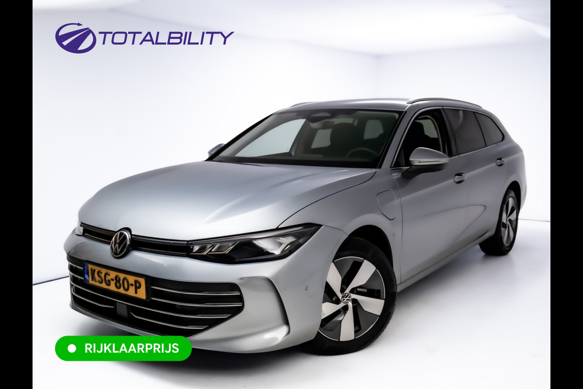 Volkswagen Passat Variant 1.5 eHybrid Elegance Bus. 204 PK | Elec. trekhaak | Stoel- & Stuurverwarming | Ergo stoelen met memory | All-season, Adaptive cruise, Navigatie, Stoelventilatie, HUD, Elektrische achterklep, DCC
