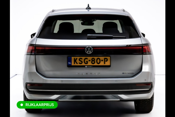 Volkswagen Passat Variant 1.5 eHybrid Elegance Bus. 204 PK | Elec. trekhaak | Stoel- & Stuurverwarming | Ergo stoelen met memory | All-season, Adaptive cruise, Navigatie, Stoelventilatie, HUD, Elektrische achterklep, DCC