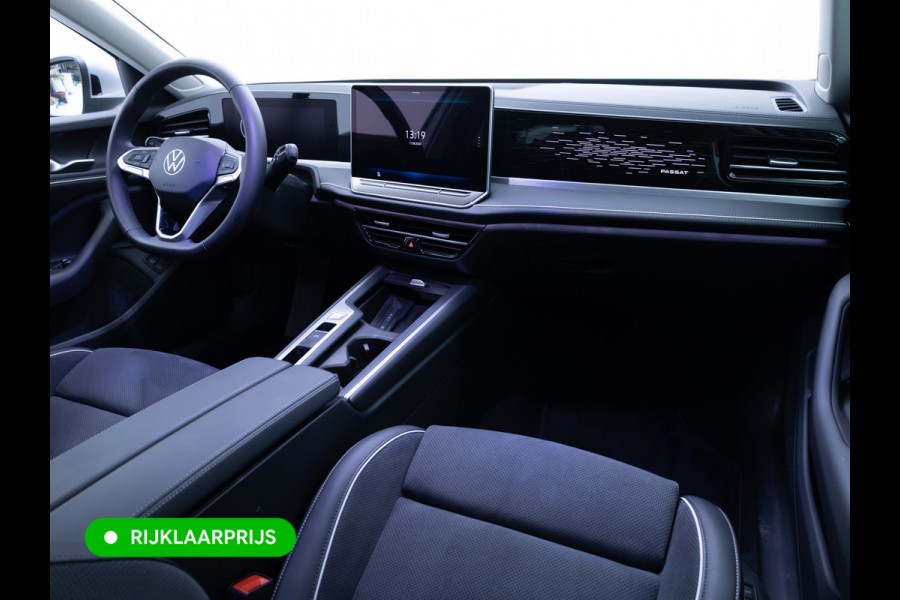 Volkswagen Passat Variant 1.5 eHybrid Elegance Bus. 204 PK | Elec. trekhaak | Stoel- & Stuurverwarming | Ergo stoelen met memory | All-season, Adaptive cruise, Navigatie, Stoelventilatie, HUD, Elektrische achterklep, DCC