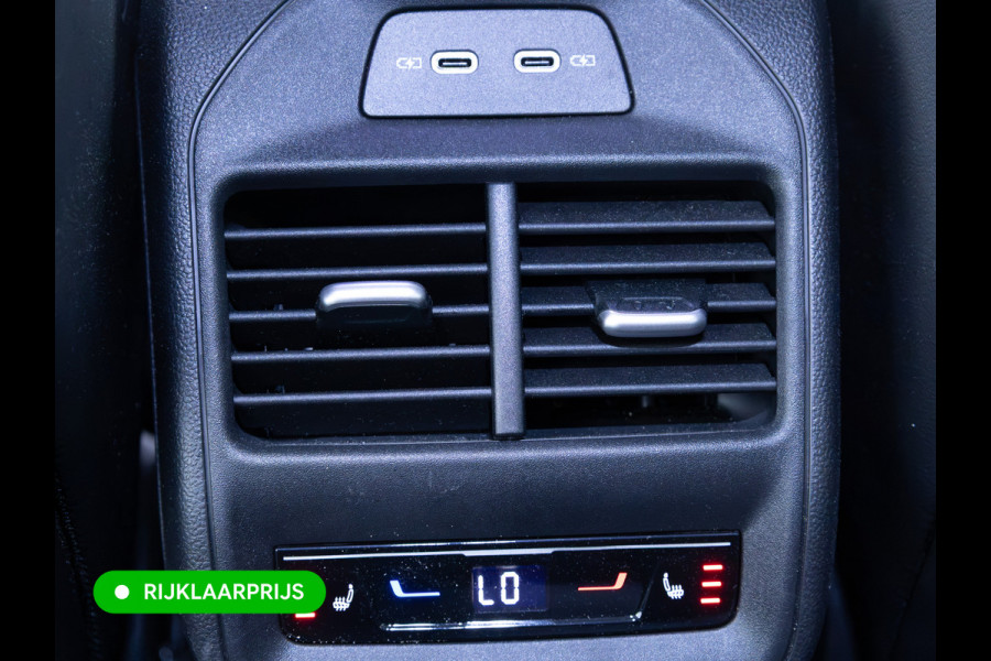 Volkswagen Passat Variant 1.5 eHybrid Elegance Bus. 204 PK | Elec. trekhaak | Stoel- & Stuurverwarming | Ergo stoelen met memory | All-season, Adaptive cruise, Navigatie, Stoelventilatie, HUD, Elektrische achterklep, DCC