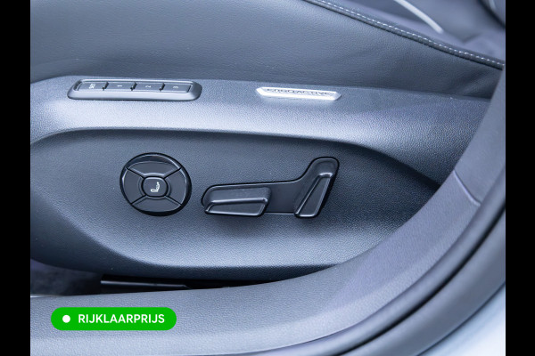 Volkswagen Passat Variant 1.5 eHybrid Elegance Bus. 204 PK | Elec. trekhaak | Stoel- & Stuurverwarming | Ergo stoelen met memory | All-season, Adaptive cruise, Navigatie, Stoelventilatie, HUD, Elektrische achterklep, DCC