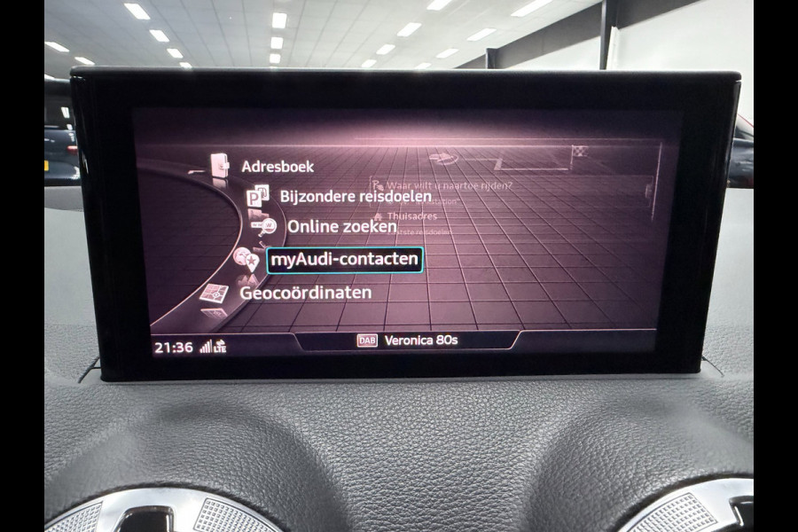 Audi Q2 35 TFSI S Edition 19'' PANO/V-COCKPIT/B&O/LEDER/CAM/DAB/CARPLAY/SFEERVERL///