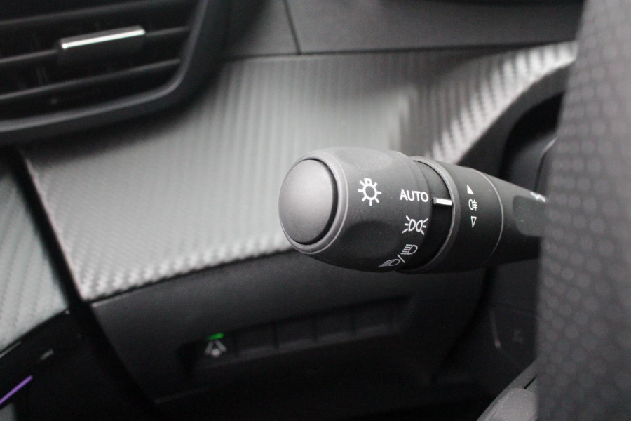 Peugeot 208 1.2 Hybrid 145PK AUTOMAAT GT | ELEKTRISCH BEDIENBARE BESTUURDERSSTOEL MET MASSAGE FUNCTIE | ALCANTARA BEKLEDING | STOEL VERWARMING | ADAPTIVE CRUISE CONTROL | DAB+ RADIO | APPLE CARPLAY/ANDROID AUTO | FULL LED KOPLAMPEN | KEYLESS ENTRY/START | 17" LICHTMETALEN VELGEN | CLIMATE CONTROL | PARKEERSENSOREN VOOR + ACHTER | CAMERA VOOR + ACHTER | DODEHOEK DETECTIE |