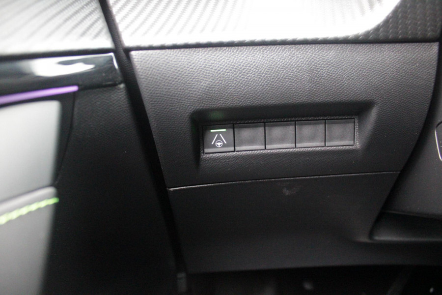 Peugeot 208 1.2 Hybrid 145PK AUTOMAAT GT | ELEKTRISCH BEDIENBARE BESTUURDERSSTOEL MET MASSAGE FUNCTIE | ALCANTARA BEKLEDING | STOEL VERWARMING | ADAPTIVE CRUISE CONTROL | DAB+ RADIO | APPLE CARPLAY/ANDROID AUTO | FULL LED KOPLAMPEN | KEYLESS ENTRY/START | 17" LICHTMETALEN VELGEN | CLIMATE CONTROL | PARKEERSENSOREN VOOR + ACHTER | CAMERA VOOR + ACHTER | DODEHOEK DETECTIE |