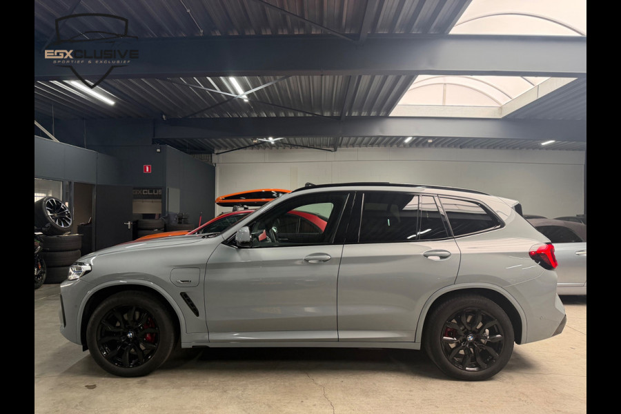 BMW X3 XDrive30e High Executive PANO|CAMERA|HUD|BMW LASER|