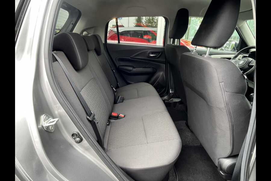 Suzuki Swift 1.2 Smart Hybrid Select | Adapt. Cruise | Camera | Stoelverwarming | 16'' | Dodehoek | Carplay/Android Auto | Smart Entry |