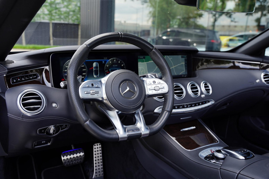 Mercedes-Benz S-Klasse 63 AMG Cabriolet 4-Matic / Nachtzicht / Burmester