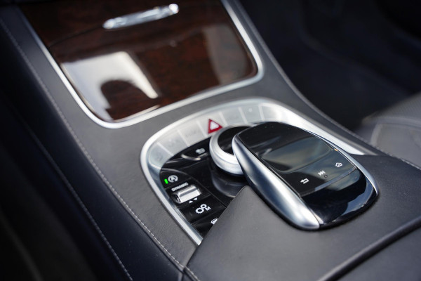 Mercedes-Benz S-Klasse 63 AMG Cabriolet 4-Matic / Nachtzicht / Burmester