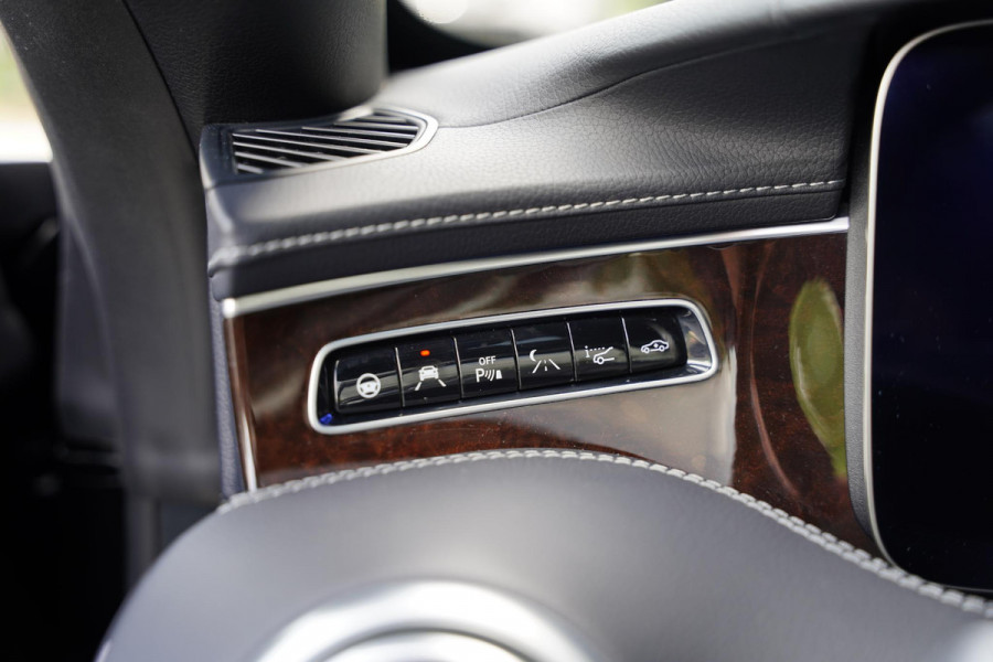 Mercedes-Benz S-Klasse 63 AMG Cabriolet 4-Matic / Nachtzicht / Burmester