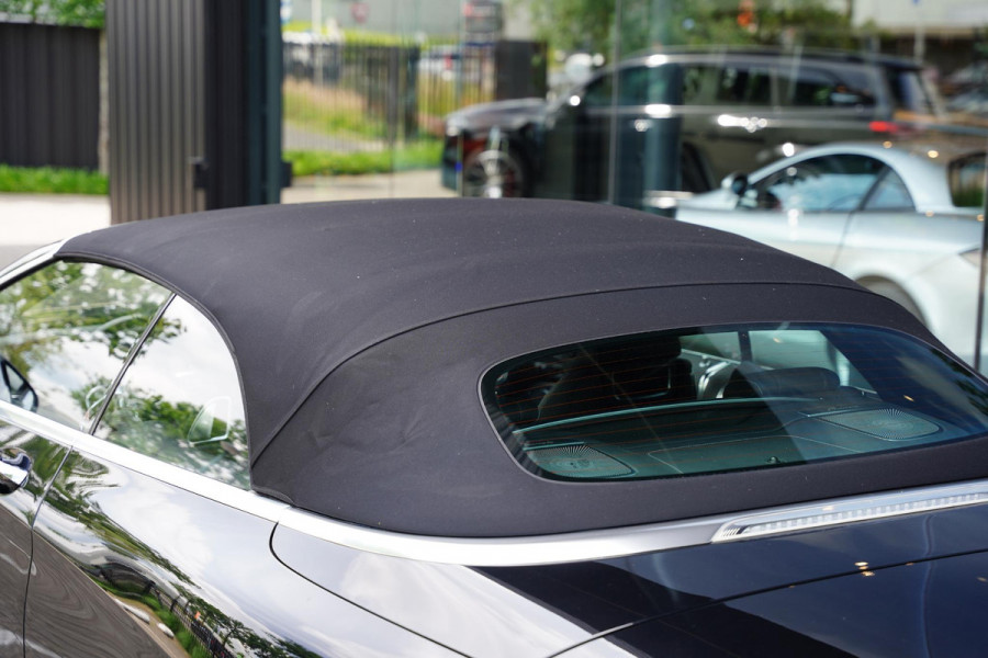 Mercedes-Benz S-Klasse 63 AMG Cabriolet 4-Matic / Nachtzicht / Burmester