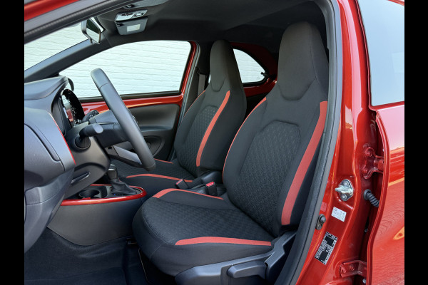 Toyota Aygo X 1.0 VVT-i S-CVT Pulse | Carplay | Camera | ACC | Stoelverwarming
