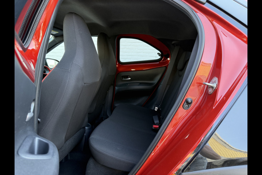 Toyota Aygo X 1.0 VVT-i S-CVT Pulse | Carplay | Camera | ACC | Stoelverwarming