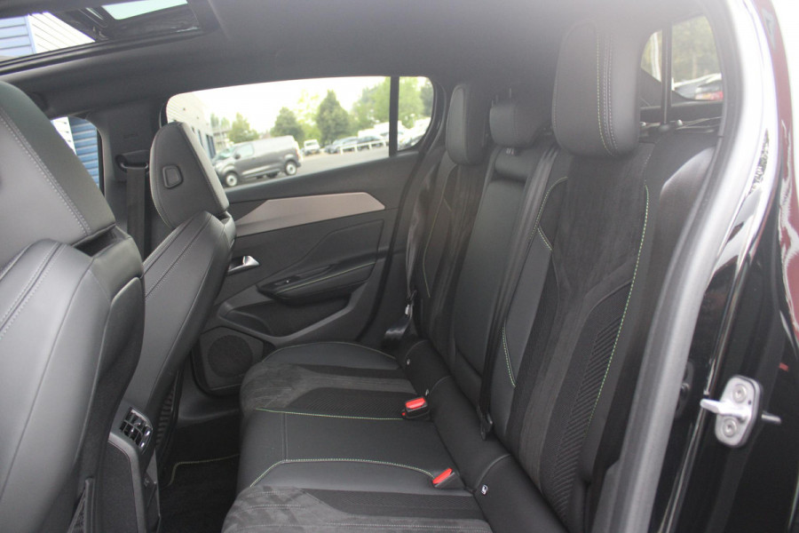 Peugeot 308 1.2 Hybrid 145PK AUTOMAAT GT PACK | PANORAMA SCHUIF/KANTEL DAK | AFNEEMBARE TREKHAAK | SENSATION PACK: FOCAL HIFI SYSTEM MET 10 SPEAKERS/DRAADLOZE TELEFOONLADER | 360 VISION & DRIVE ASSIST PLUS PACK: ACHTERUITRIJCAMERA 360° VISEOPARK (4-CAMERA'S)/PARKEERHULP VOOR + ACHTER/ANTIDIEFSTAL ALARM/3-D INSTRUMENTENPANEEL/CLEAN CABIN | ALCANTARA EXECUTIVE PACK: BEKLEDING ALCANTARA/KUNSTLEDER INCL. ELEKTRISCH VERSTELBARE AGR STOEL MET GEHEUGENFUNCTIE/VERWARMBARE VOORSTOELEN/MASSAGE FUNCTIE OP BEIDE VOORSTOELEN |  18" LICHTMETALEN VELGEN | NAVIGATIE | LED MATRIX KOPLAMPEN | KEYLE