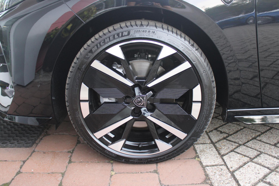 Peugeot 308 1.2 Hybrid 145PK AUTOMAAT GT PACK | PANORAMA SCHUIF/KANTEL DAK | AFNEEMBARE TREKHAAK | SENSATION PACK: FOCAL HIFI SYSTEM MET 10 SPEAKERS/DRAADLOZE TELEFOONLADER | 360 VISION & DRIVE ASSIST PLUS PACK: ACHTERUITRIJCAMERA 360° VISEOPARK (4-CAMERA'S)/PARKEERHULP VOOR + ACHTER/ANTIDIEFSTAL ALARM/3-D INSTRUMENTENPANEEL/CLEAN CABIN | ALCANTARA EXECUTIVE PACK: BEKLEDING ALCANTARA/KUNSTLEDER INCL. ELEKTRISCH VERSTELBARE AGR STOEL MET GEHEUGENFUNCTIE/VERWARMBARE VOORSTOELEN/MASSAGE FUNCTIE OP BEIDE VOORSTOELEN |  18" LICHTMETALEN VELGEN | NAVIGATIE | LED MATRIX KOPLAMPEN | KEYLE