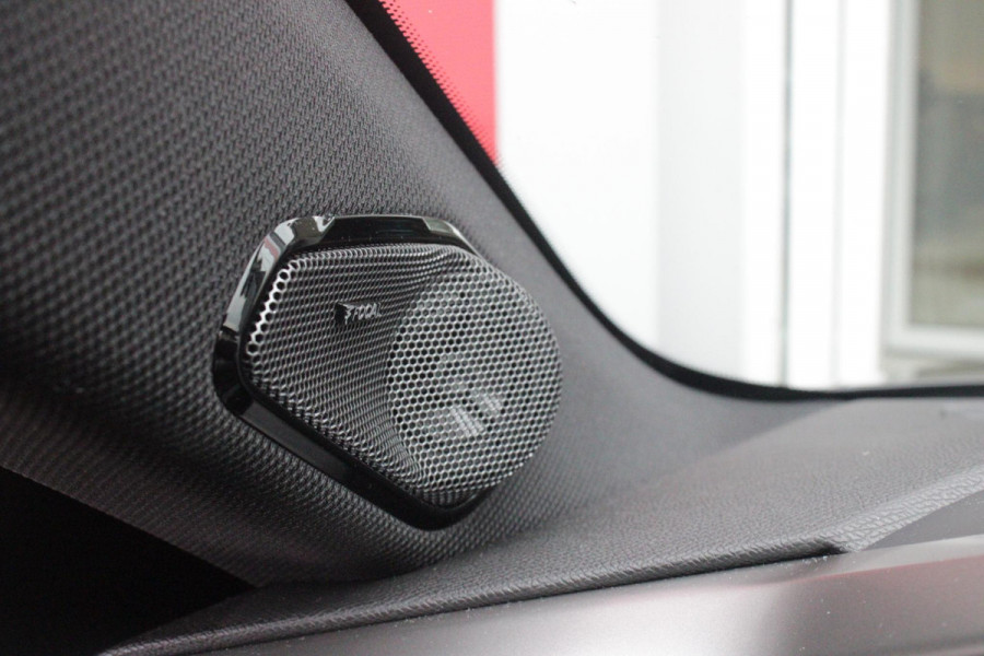Peugeot 308 1.2 Hybrid 145PK AUTOMAAT GT PACK | PANORAMA SCHUIF/KANTEL DAK | AFNEEMBARE TREKHAAK | SENSATION PACK: FOCAL HIFI SYSTEM MET 10 SPEAKERS/DRAADLOZE TELEFOONLADER | 360 VISION & DRIVE ASSIST PLUS PACK: ACHTERUITRIJCAMERA 360° VISEOPARK (4-CAMERA'S)/PARKEERHULP VOOR + ACHTER/ANTIDIEFSTAL ALARM/3-D INSTRUMENTENPANEEL/CLEAN CABIN | ALCANTARA EXECUTIVE PACK: BEKLEDING ALCANTARA/KUNSTLEDER INCL. ELEKTRISCH VERSTELBARE AGR STOEL MET GEHEUGENFUNCTIE/VERWARMBARE VOORSTOELEN/MASSAGE FUNCTIE OP BEIDE VOORSTOELEN |  18" LICHTMETALEN VELGEN | NAVIGATIE | LED MATRIX KOPLAMPEN | KEYLE