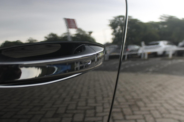 Peugeot 308 1.2 Hybrid 145PK AUTOMAAT GT PACK | PANORAMA SCHUIF/KANTEL DAK | AFNEEMBARE TREKHAAK | SENSATION PACK: FOCAL HIFI SYSTEM MET 10 SPEAKERS/DRAADLOZE TELEFOONLADER | 360 VISION & DRIVE ASSIST PLUS PACK: ACHTERUITRIJCAMERA 360° VISEOPARK (4-CAMERA'S)/PARKEERHULP VOOR + ACHTER/ANTIDIEFSTAL ALARM/3-D INSTRUMENTENPANEEL/CLEAN CABIN | ALCANTARA EXECUTIVE PACK: BEKLEDING ALCANTARA/KUNSTLEDER INCL. ELEKTRISCH VERSTELBARE AGR STOEL MET GEHEUGENFUNCTIE/VERWARMBARE VOORSTOELEN/MASSAGE FUNCTIE OP BEIDE VOORSTOELEN |  18" LICHTMETALEN VELGEN | NAVIGATIE | LED MATRIX KOPLAMPEN | KEYLE