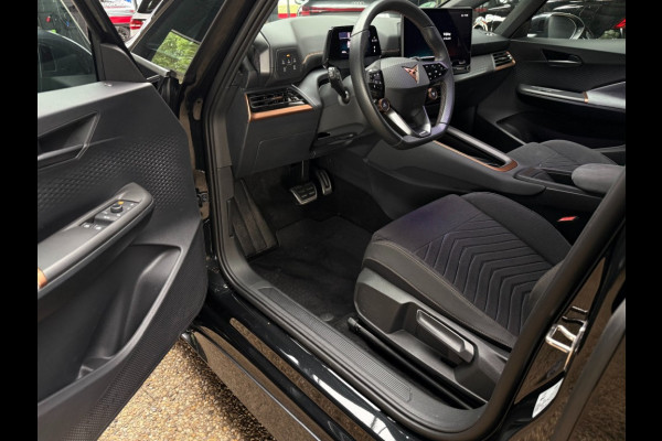 CUPRA Born CUPRA Born 560 km Limited 84 kw Warmtepomp Adaptive cruise control, 360 camera Head-up