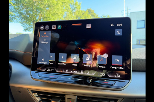CUPRA Born CUPRA Born 560 km Limited 84 kw Warmtepomp Adaptive cruise control, 360 camera Head-up