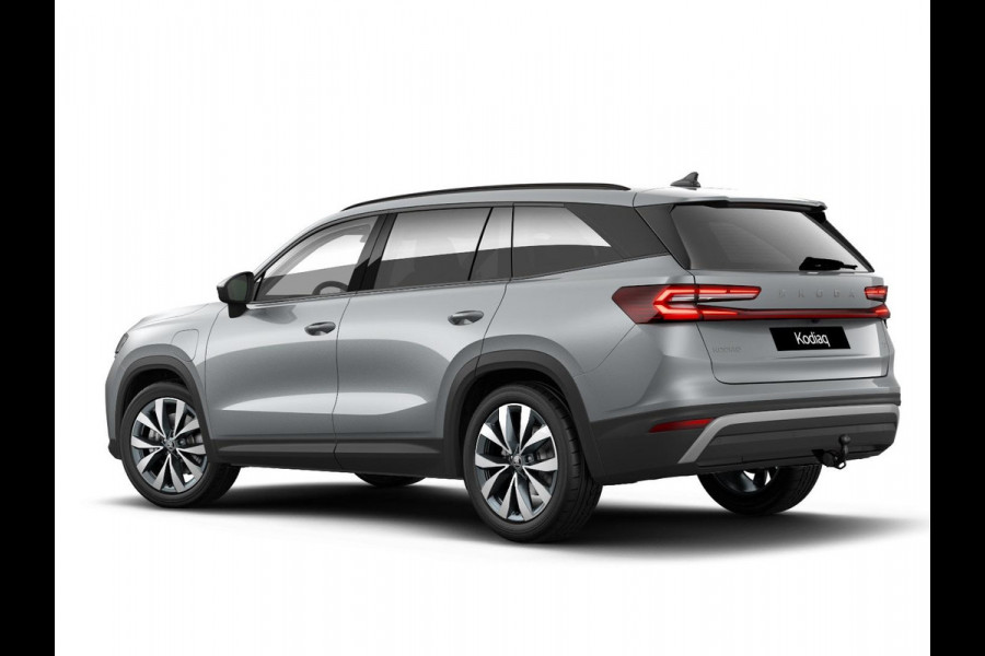 Škoda Kodiaq 1.5 TSI PHEV Business Edition Plus 204 pk 6 versn. DSG | Trekhaak | Dynamic Chasis Control | Panorama Dak | Light & View Pakket | Sunset | Velgen: 19" lichtmetalen velgen Lefka aero, zilver