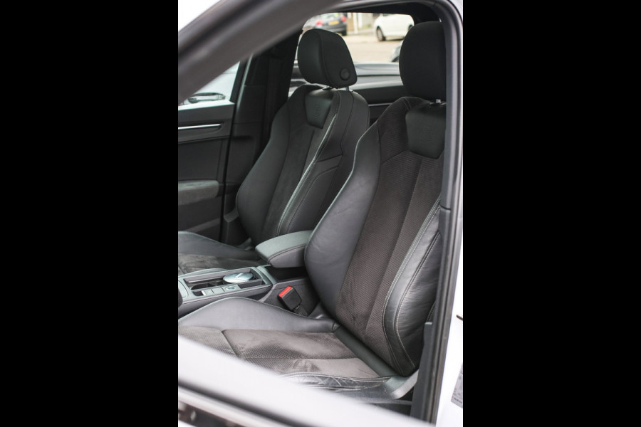 Audi Q3 40 TFSI Quattro S-Line *Pano*360 Camera*Keyless*Trekhaak*