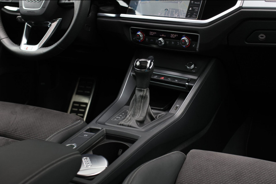 Audi Q3 40 TFSI Quattro S-Line *Pano*360 Camera*Keyless*Trekhaak*