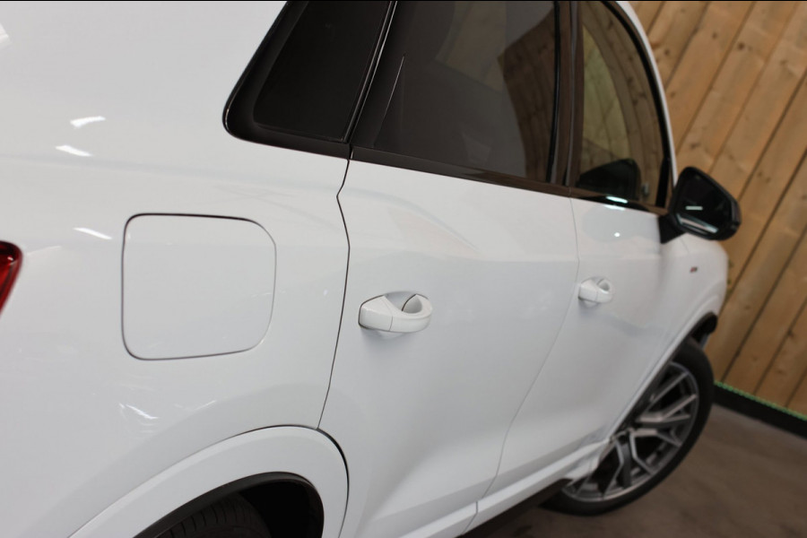 Audi Q3 40 TFSI Quattro S-Line *Pano*360 Camera*Keyless*Trekhaak*