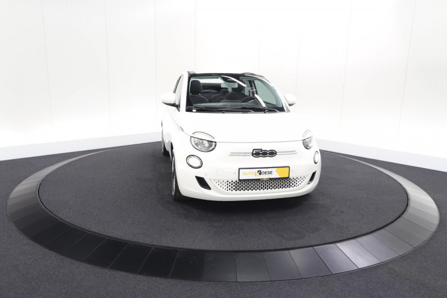 Fiat 500C Icon 42 kWh | 97,3% SOH | Convenience Pack | Camera | Dodehoekdetectie | Stoelverwarming