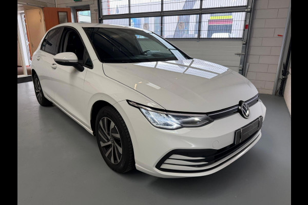 Volkswagen Golf 1.5 TSI Life Business, Camera, Stoel/stuurverwarming, Navi, Carplay