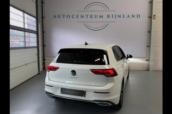 Volkswagen Golf 1.5 TSI Life Business, Camera, Stoel/stuurverwarming, Navi, Carplay