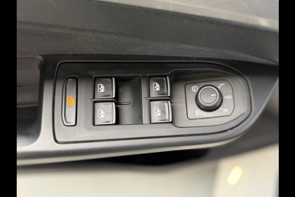 Volkswagen Golf 1.5 TSI Life Business, Camera, Stoel/stuurverwarming, Navi, Carplay
