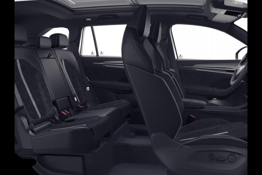 Škoda Kodiaq 1.5 TSI PHEV Sportline Business 204 pk 6 versn. DSG | Dynamic Chassis Control Pakket | Comfort Pakket | Head-up display | Parkeer Pakket | Winter Pakket | Trekhaak | Panoramadak |  20" lichtmetalen velgen Rila aero, antraciet zwart