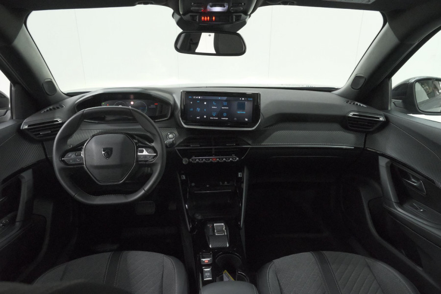 Peugeot e-2008 EV Allure 54 kWh | 97,2% SOH | 11 KW Lader | Apple Carplay | Parkeersensoren