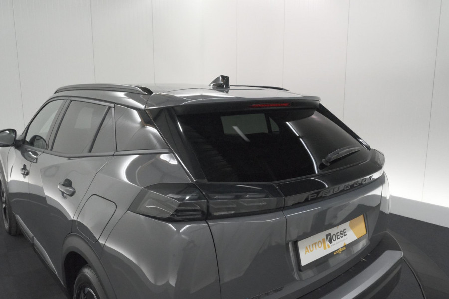 Peugeot e-2008 EV Allure 54 kWh | 97,2% SOH | 11 KW Lader | Apple Carplay | Parkeersensoren