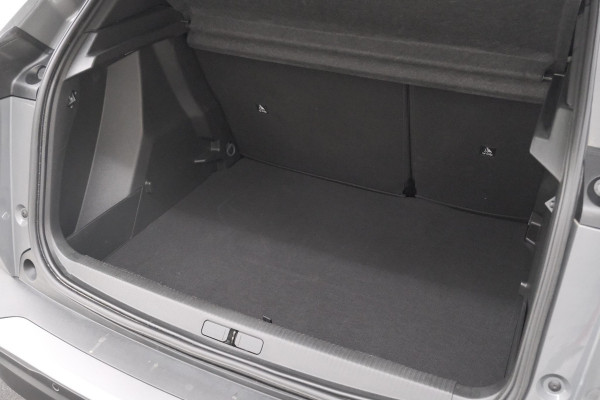 Peugeot e-2008 EV Allure 54 kWh | 97,2% SOH | 11 KW Lader | Apple Carplay | Parkeersensoren