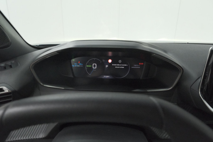Peugeot e-2008 EV Allure 54 kWh | 97,2% SOH | 11 KW Lader | Apple Carplay | Parkeersensoren